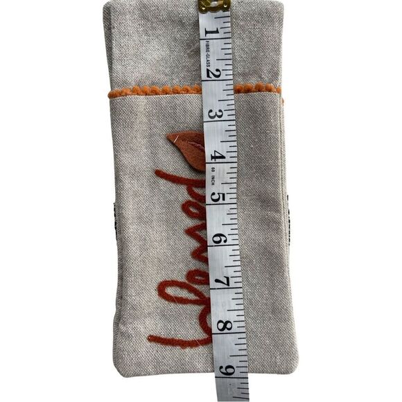 Cynthia Rowley New York Embroidered Blessings Utensil Holders Set of 4 - Picture 6 of 9